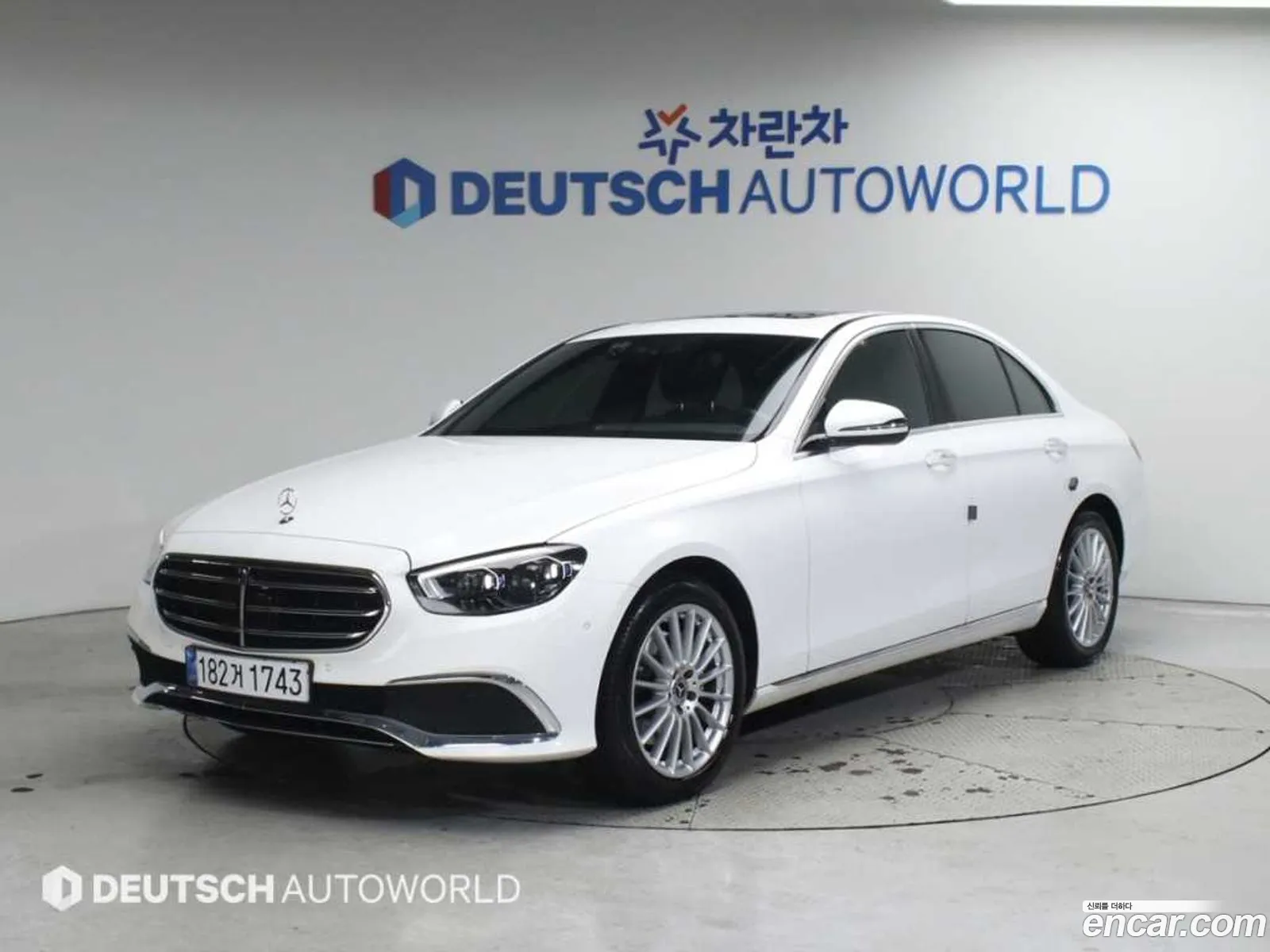 Mercedes-Benz E-Class W213 2020 — 19