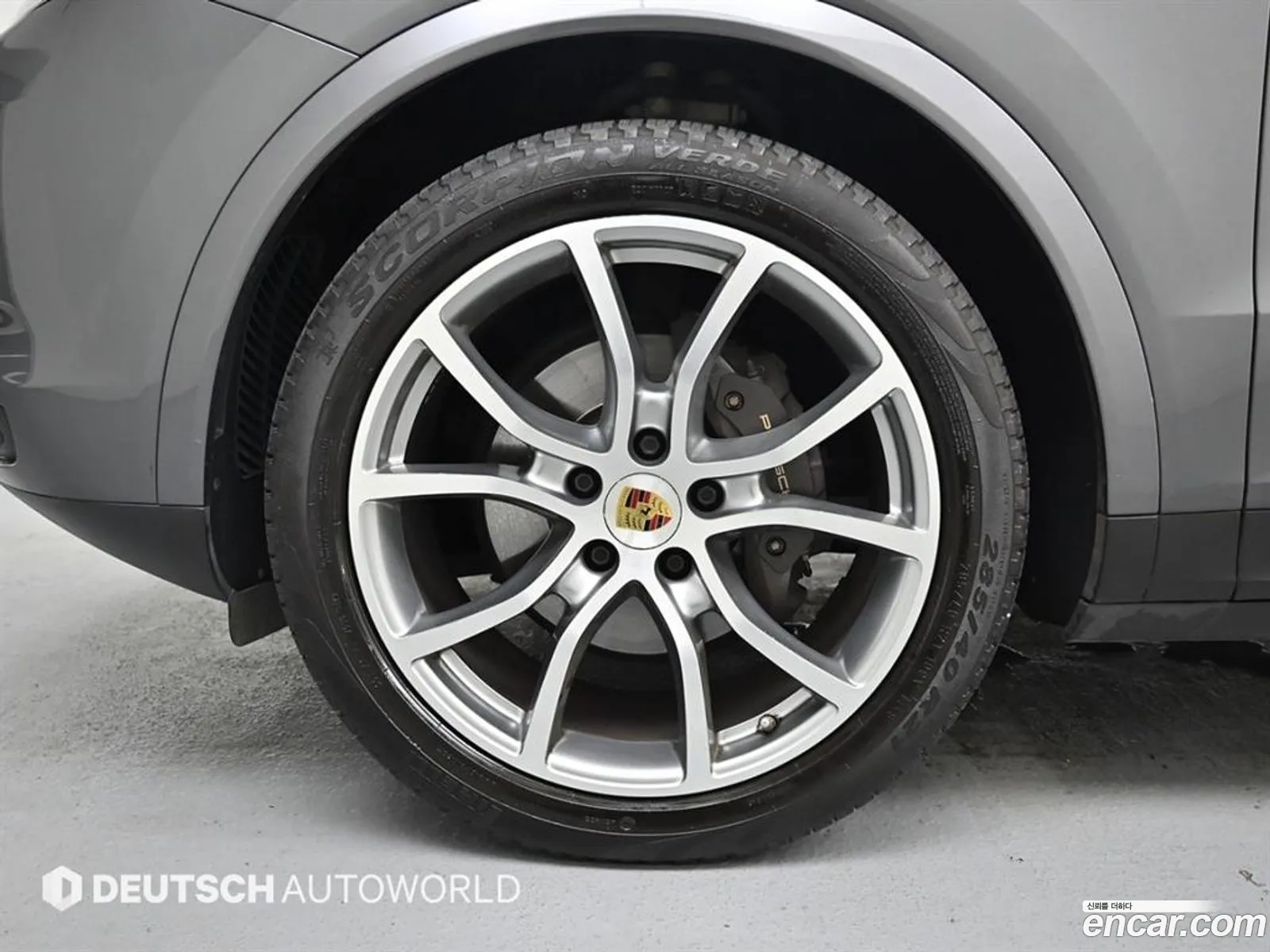Porsche Cayenne 2020 — 18
