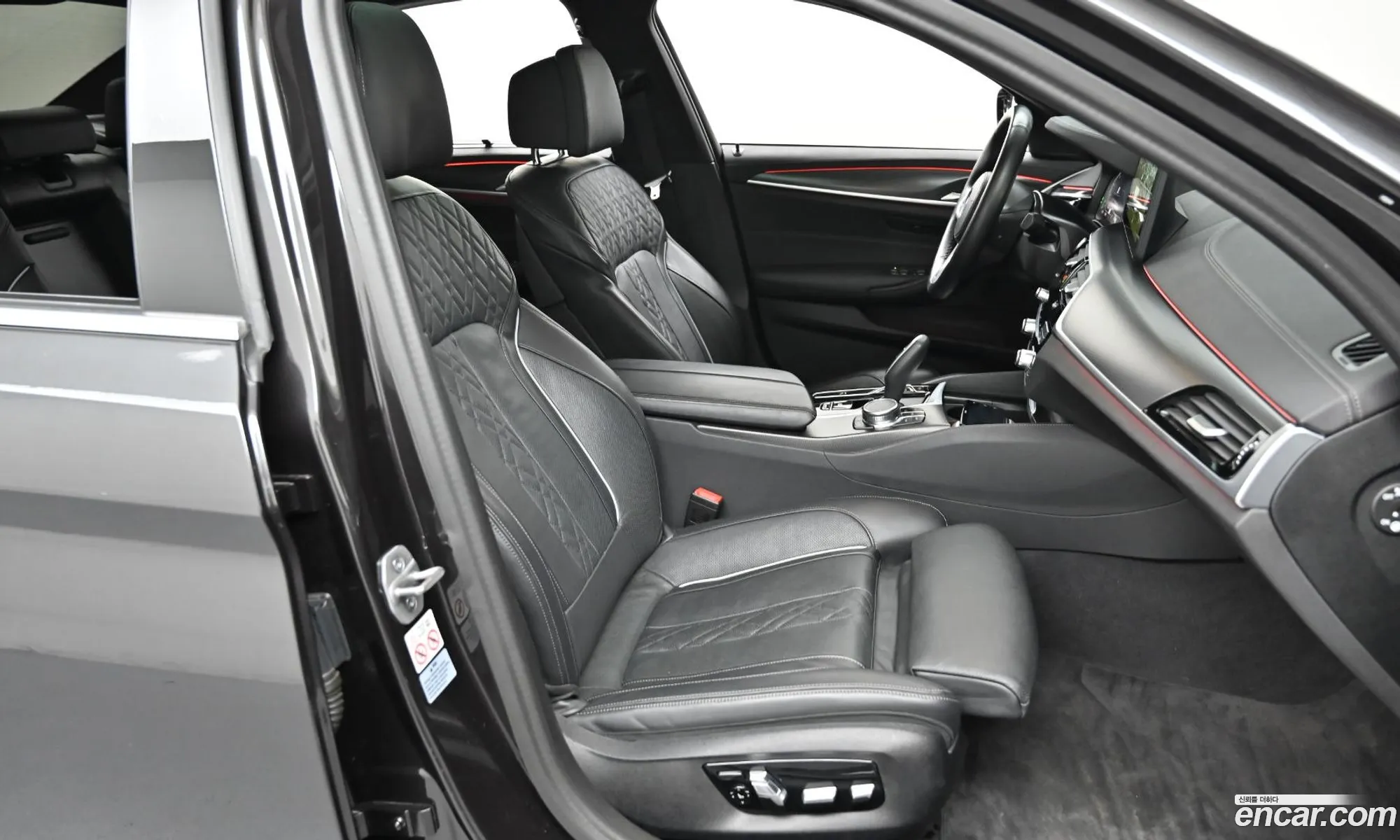 BMW 5 Series 2022 — 12