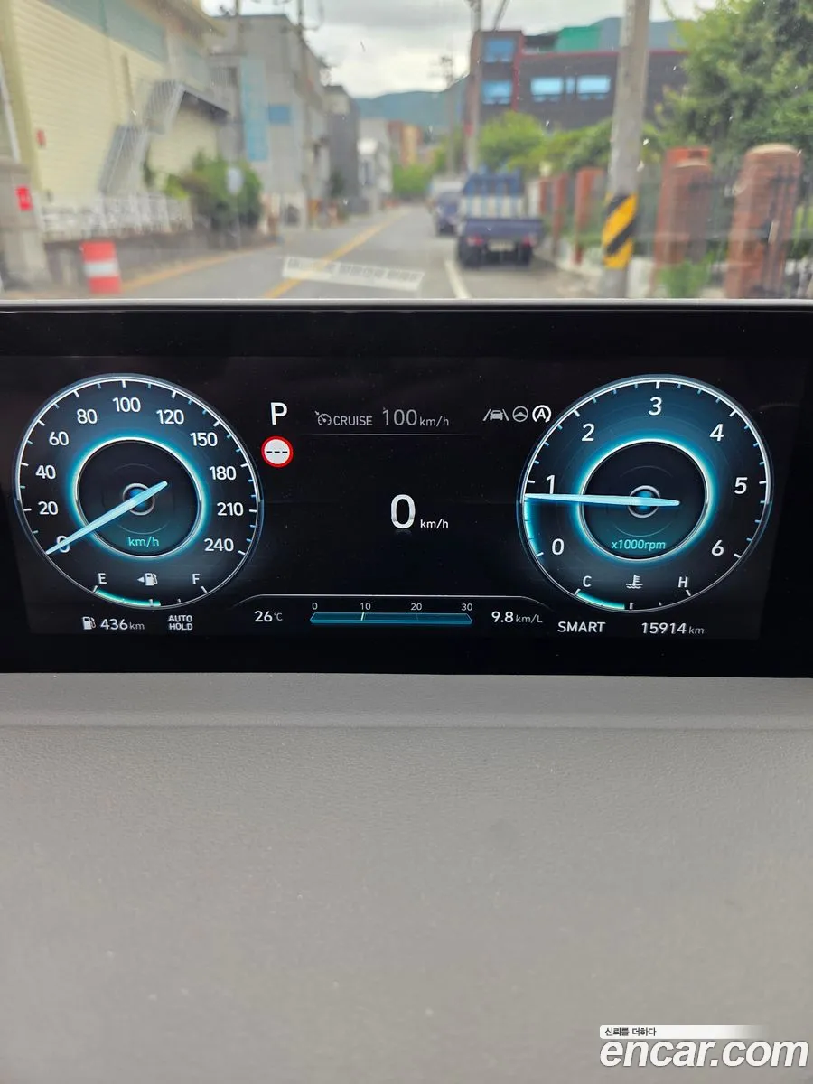 Hyundai Staria 2025 — 2