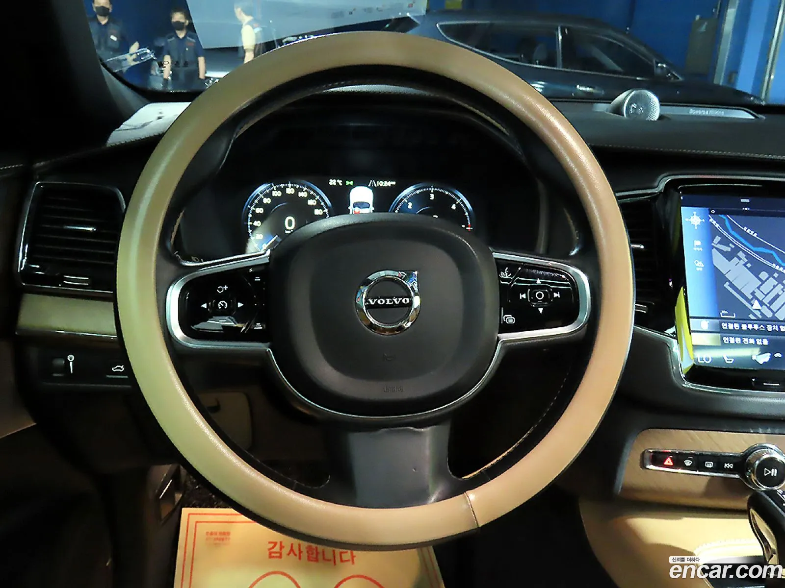 Volvo XC90 2016 — 16