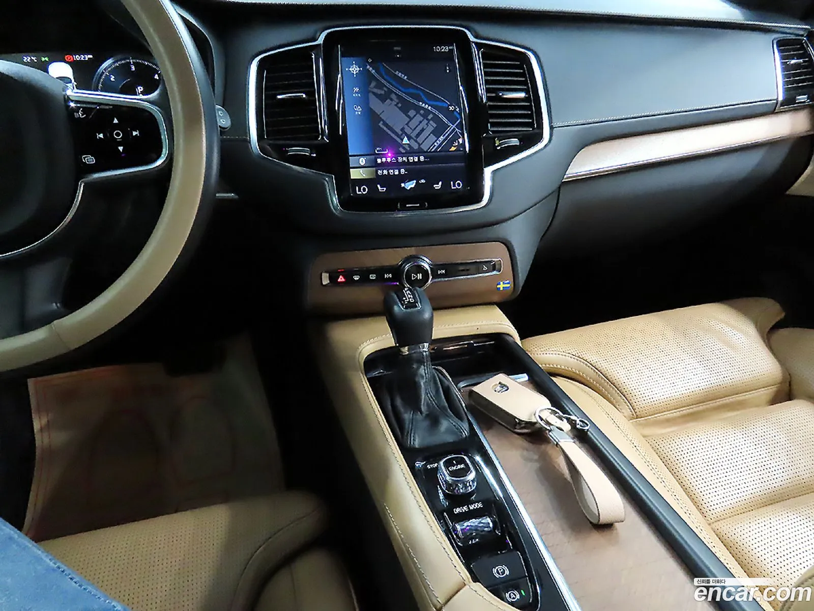 Volvo XC90 2016 — 13