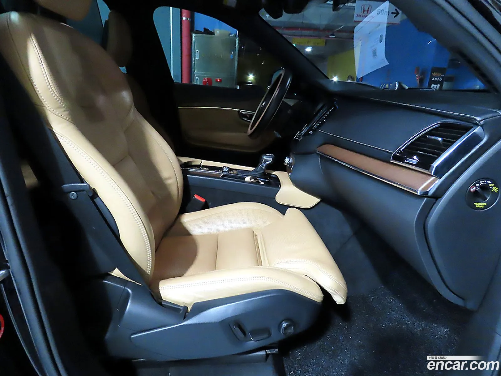 Volvo XC90 2016 — 20