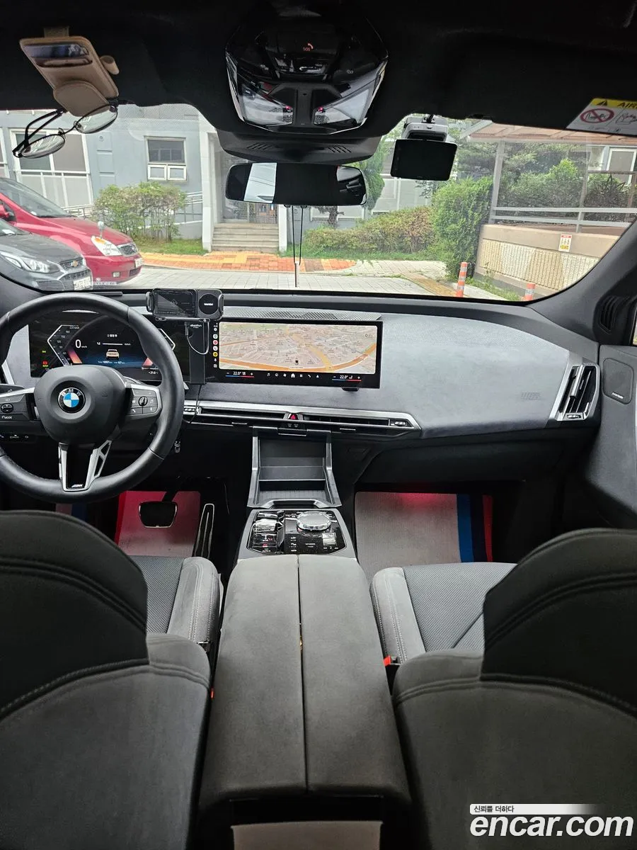 BMW iX 2025 — 8
