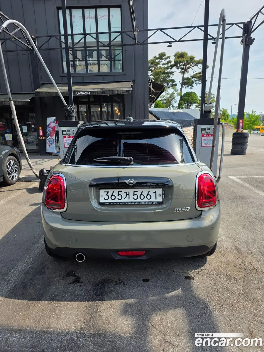 Mini Cooper 2020 — 3