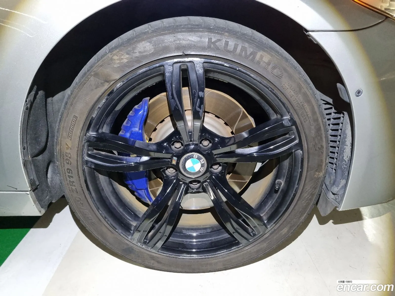 BMW 5 Series 2011 — 15