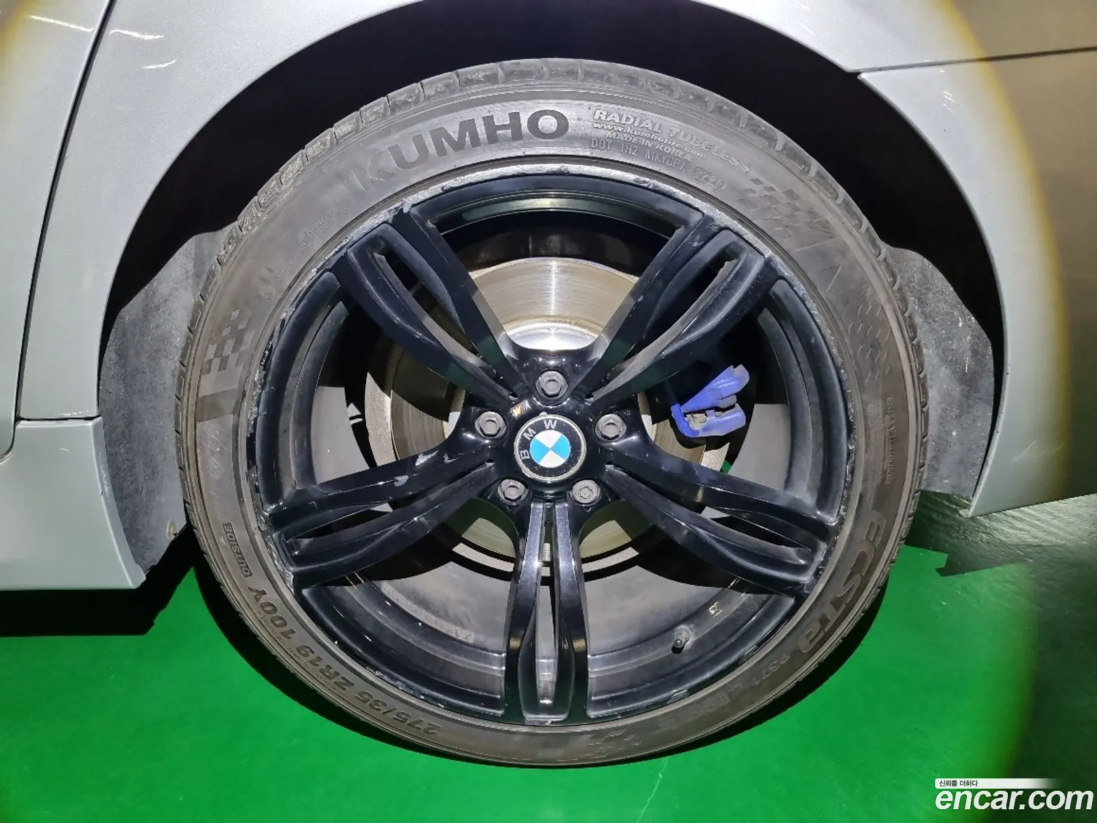 BMW 5 Series 2011 — 14
