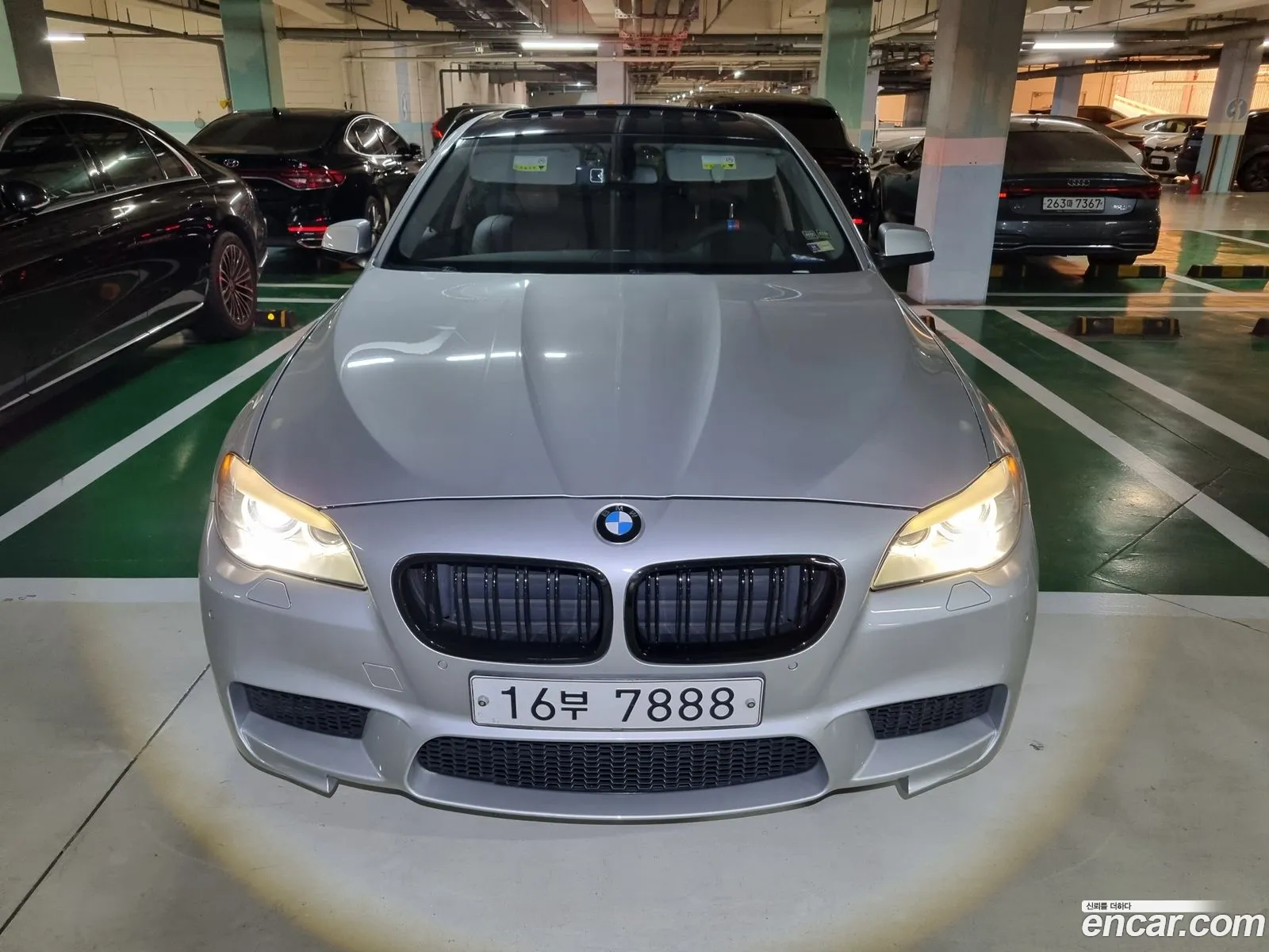 BMW 5 Series 2011 — 16