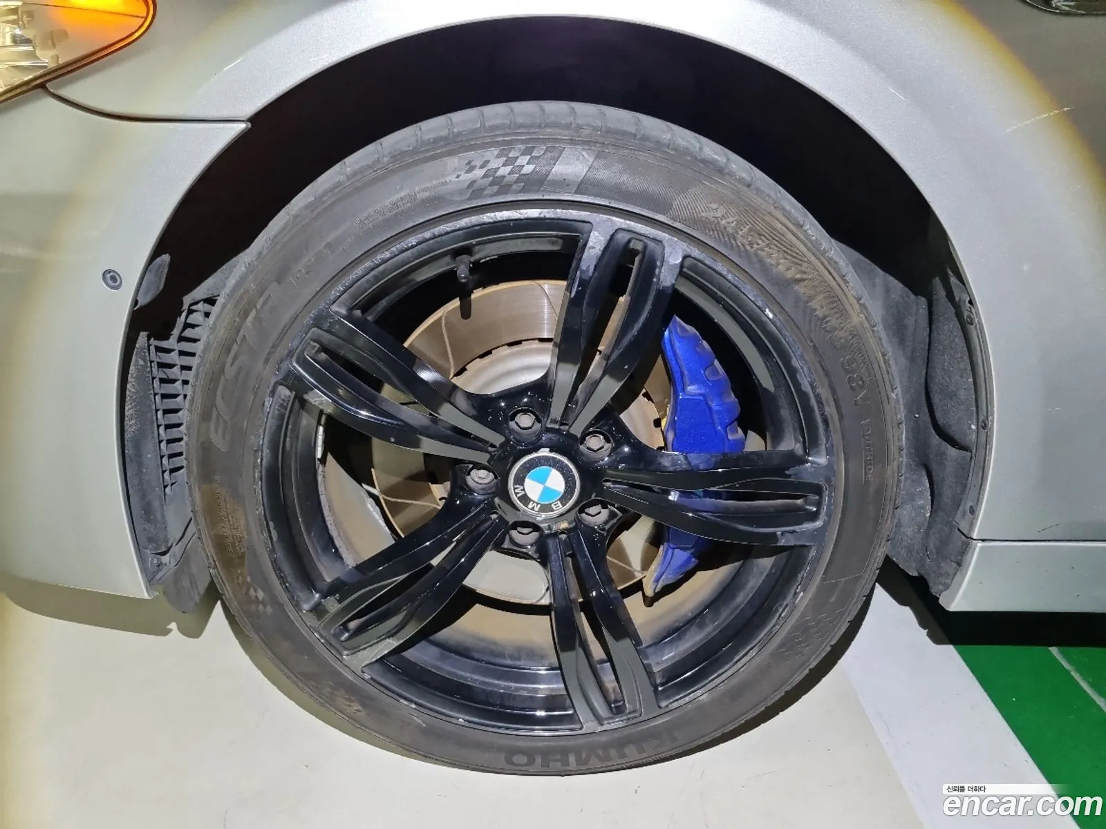 BMW 5 Series 2011 — 13