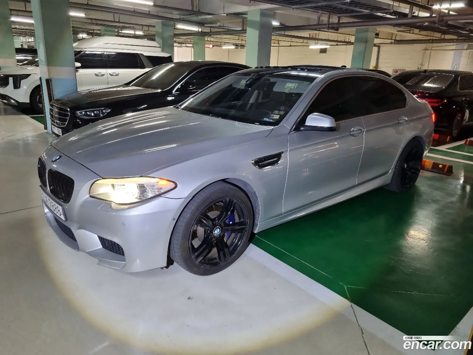 BMW 5 Series 2011 — 17