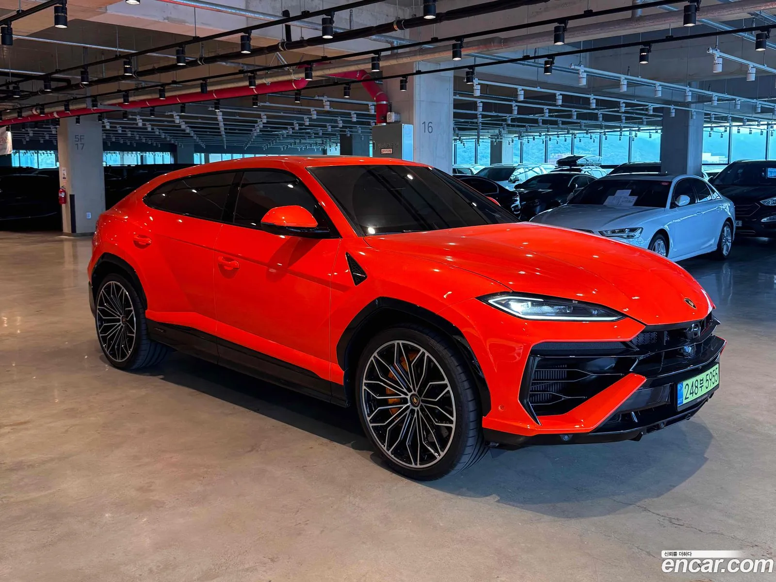 Lamborghini Urus 2025 — 3