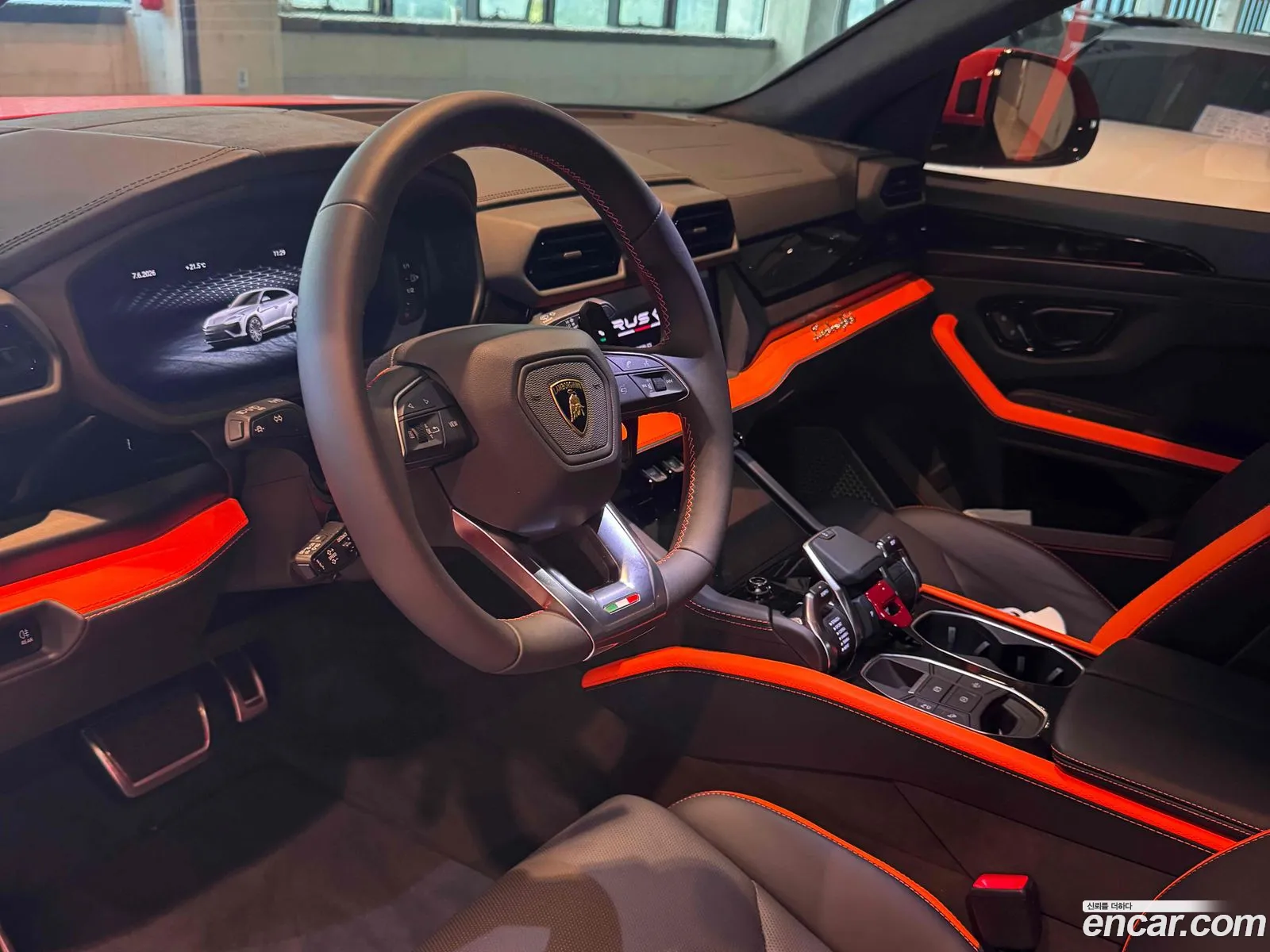 Lamborghini Urus 2025 — 10