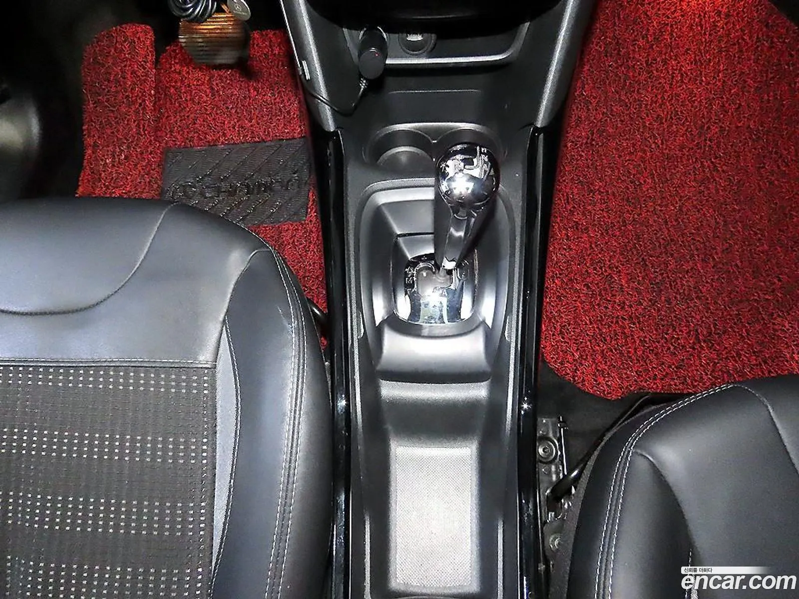 Peugeot 2008 2015 — 2
