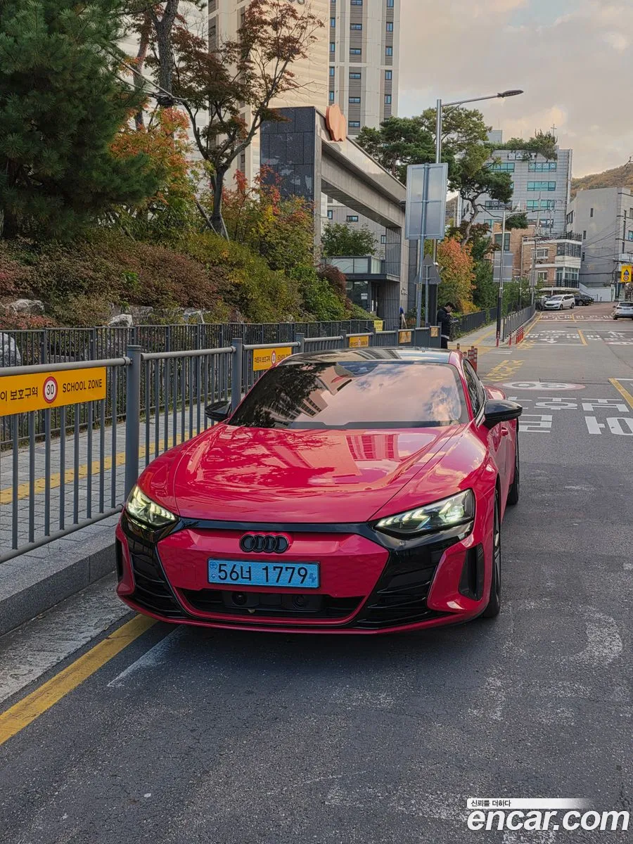 Audi RS e-tron GT 2022 — 4