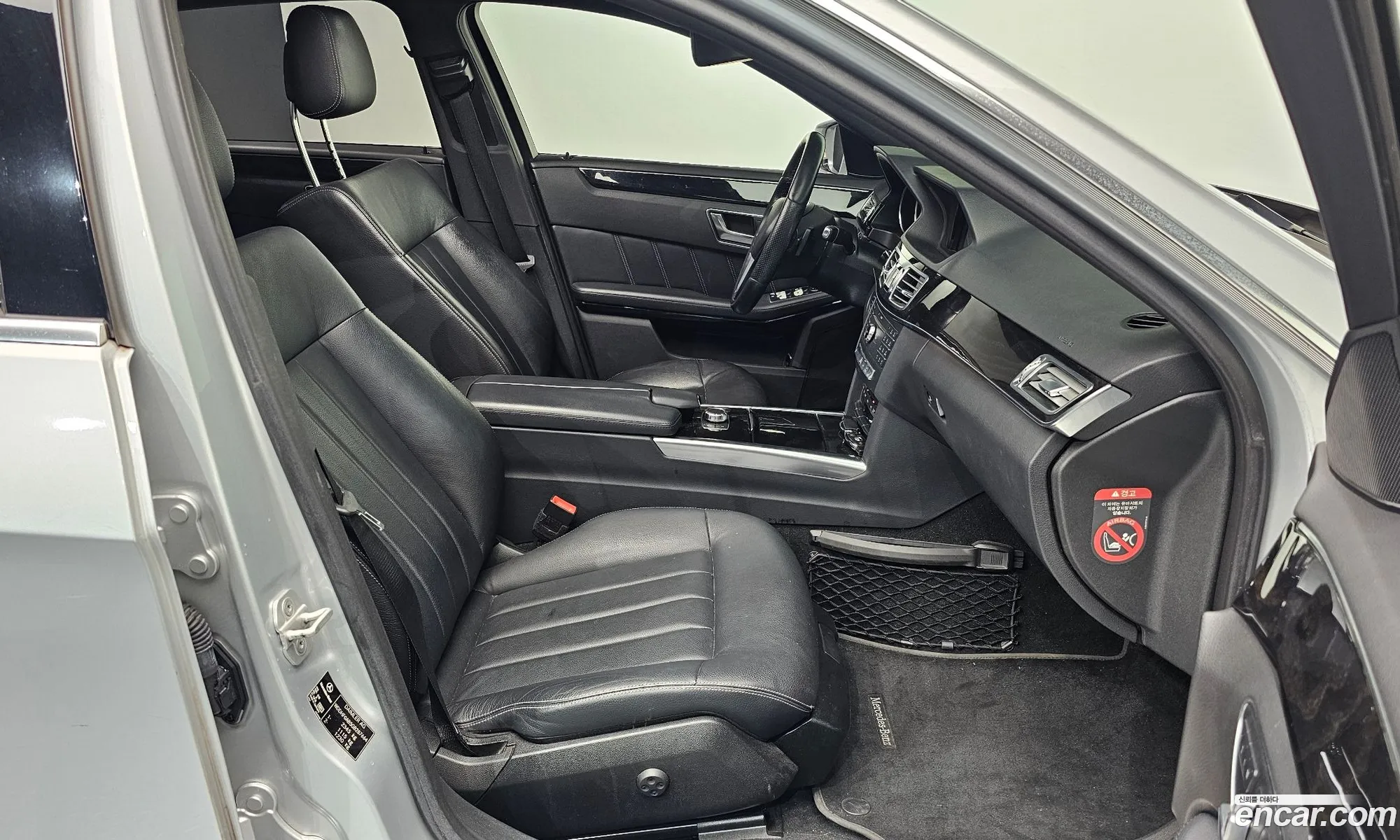 Mercedes-Benz E-Class W212 2015 — 19