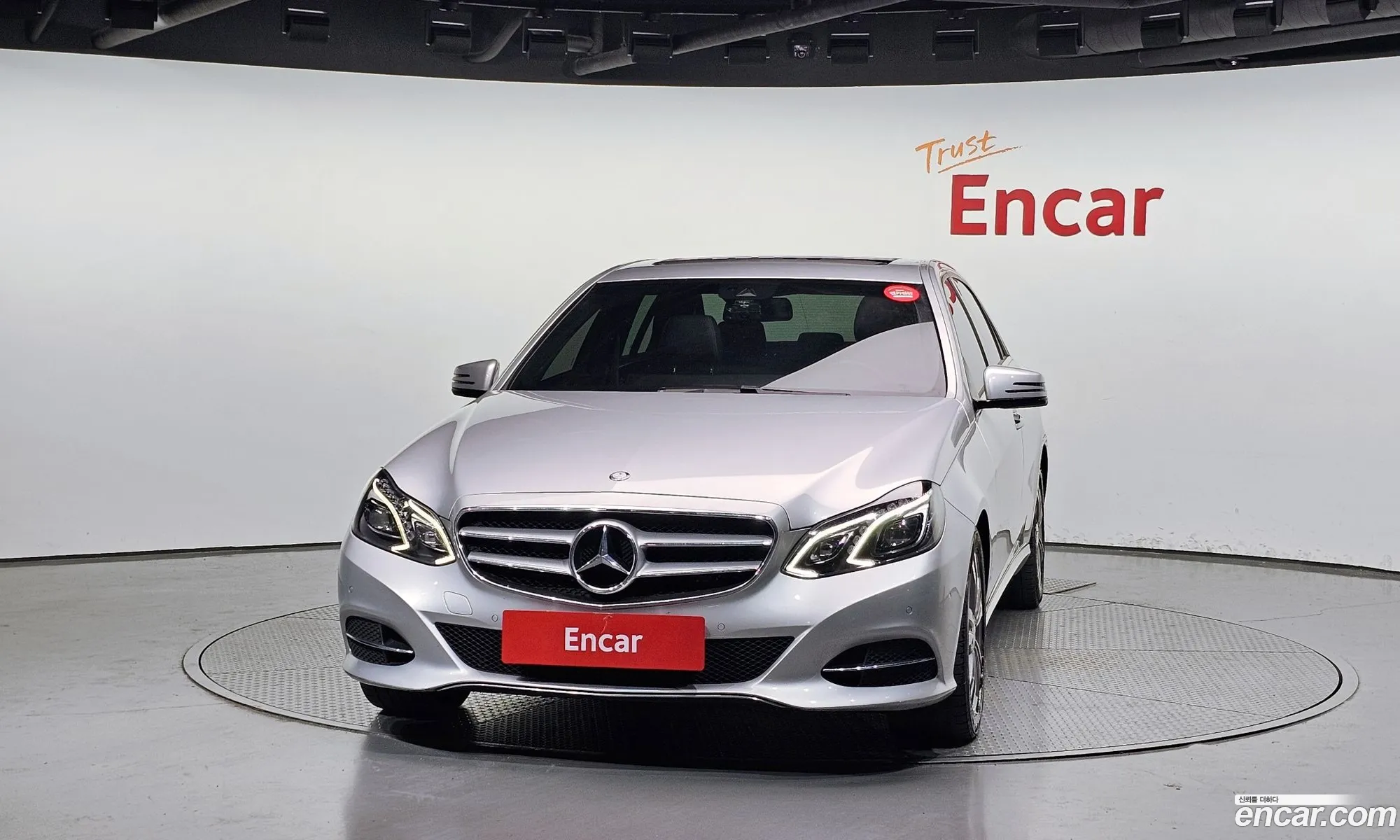 Mercedes-Benz E-Class W212 2015 — 18