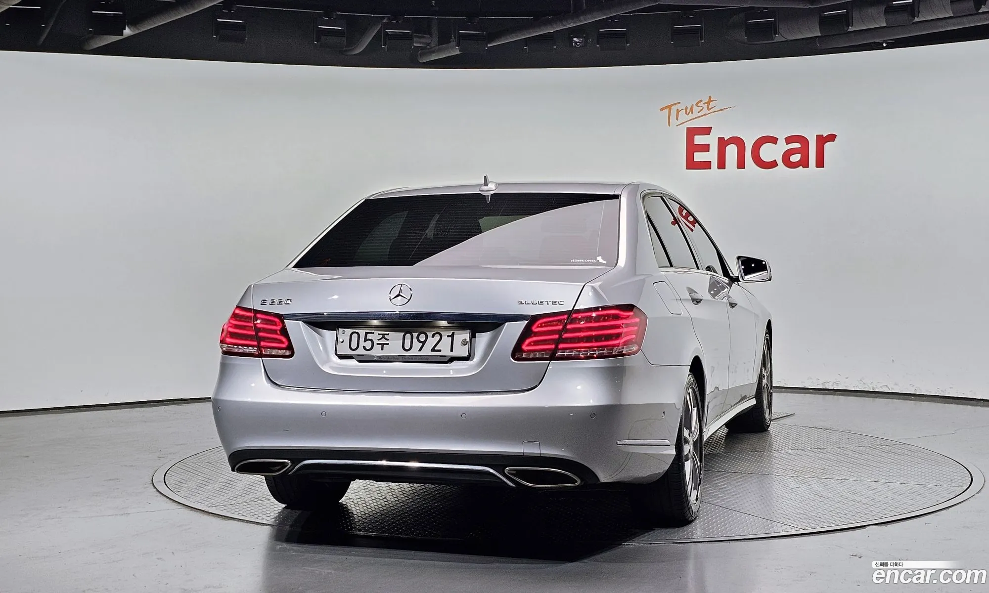 Mercedes-Benz E-Class W212 2015 — 15