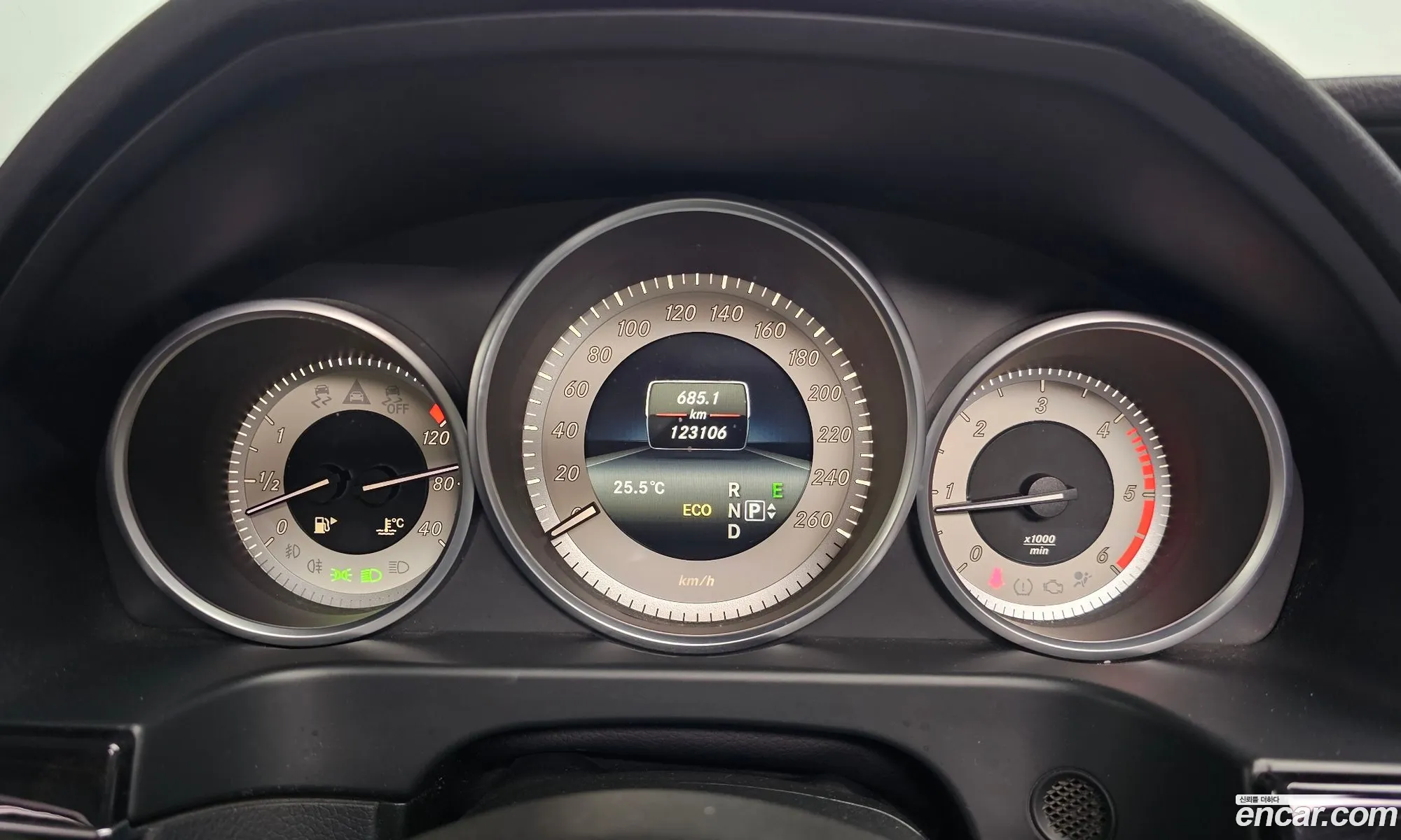 Mercedes-Benz E-Class W212 2015 — 6