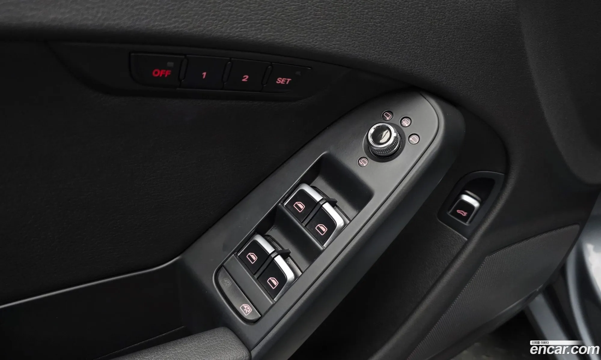 Audi A4 2015 WAUZZZ8K9GN007627 — 16
