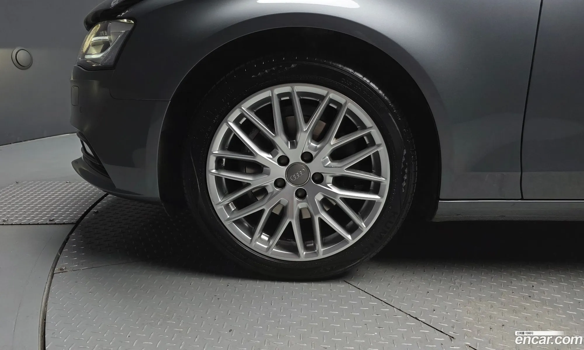 Audi A4 2015 WAUZZZ8K9GN007627 — 19