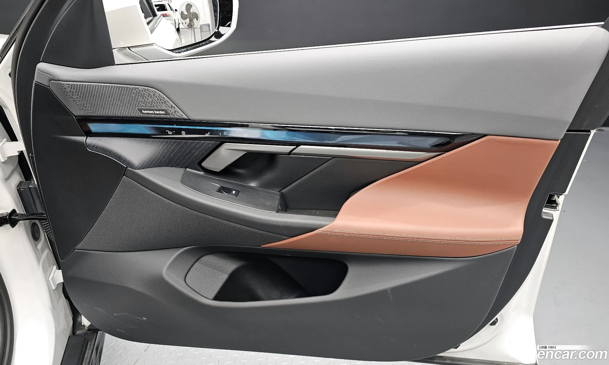 BMW 5 Series 2023 — 25