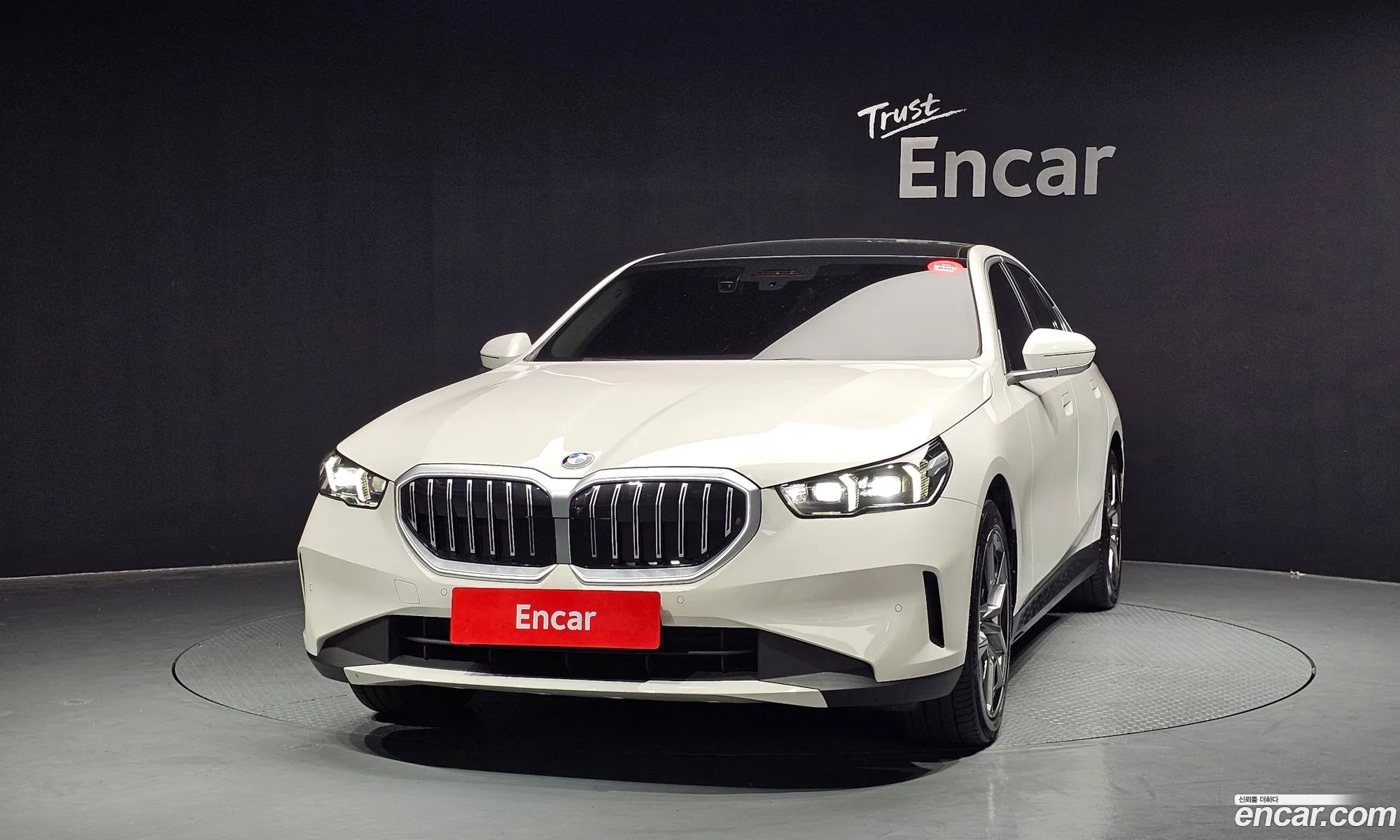 BMW 5 Series 2023 — 11