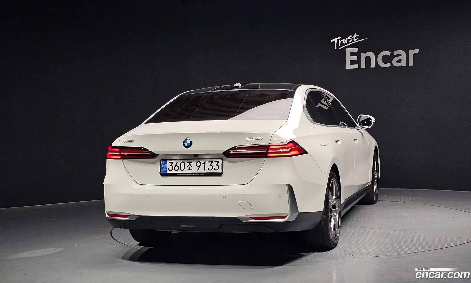 BMW 5 Series 2023 — 13