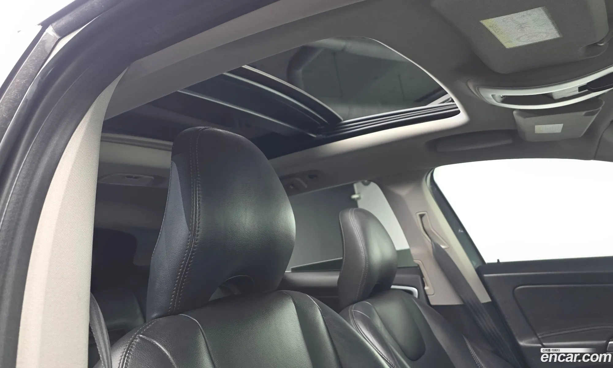 Volvo XC60 2017 YV1DZA8BDH2174017 — 4