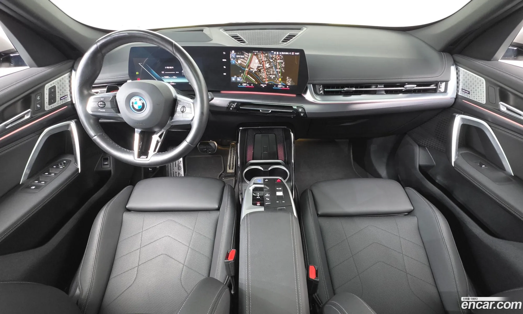 BMW iX1 2023 WBY61EF0151155151 — 34
