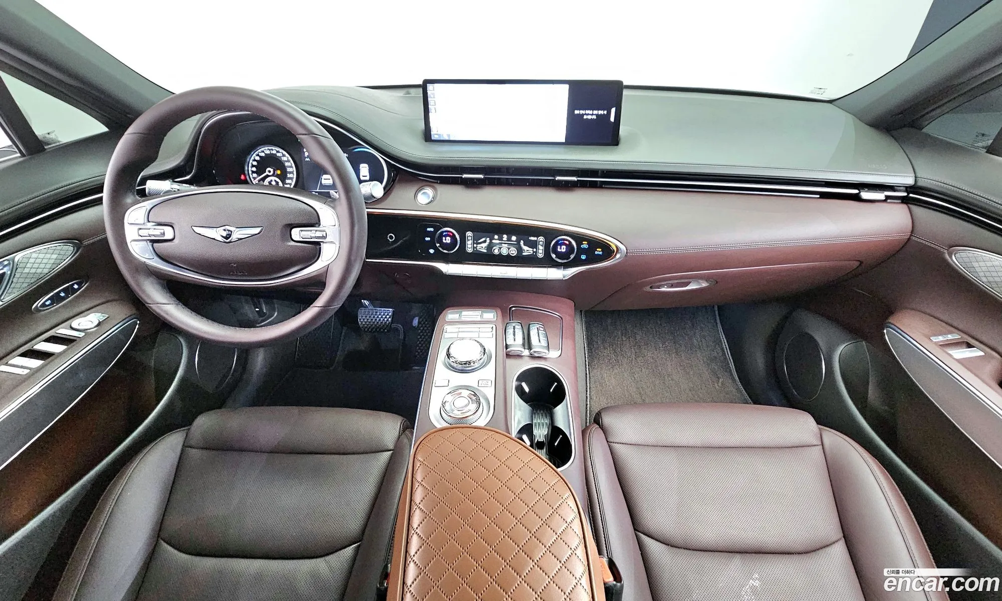 Genesis GV70 2024 — 3