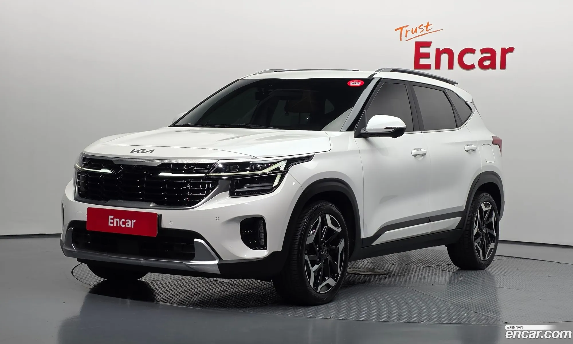 Kia Seltos 2023 — 3