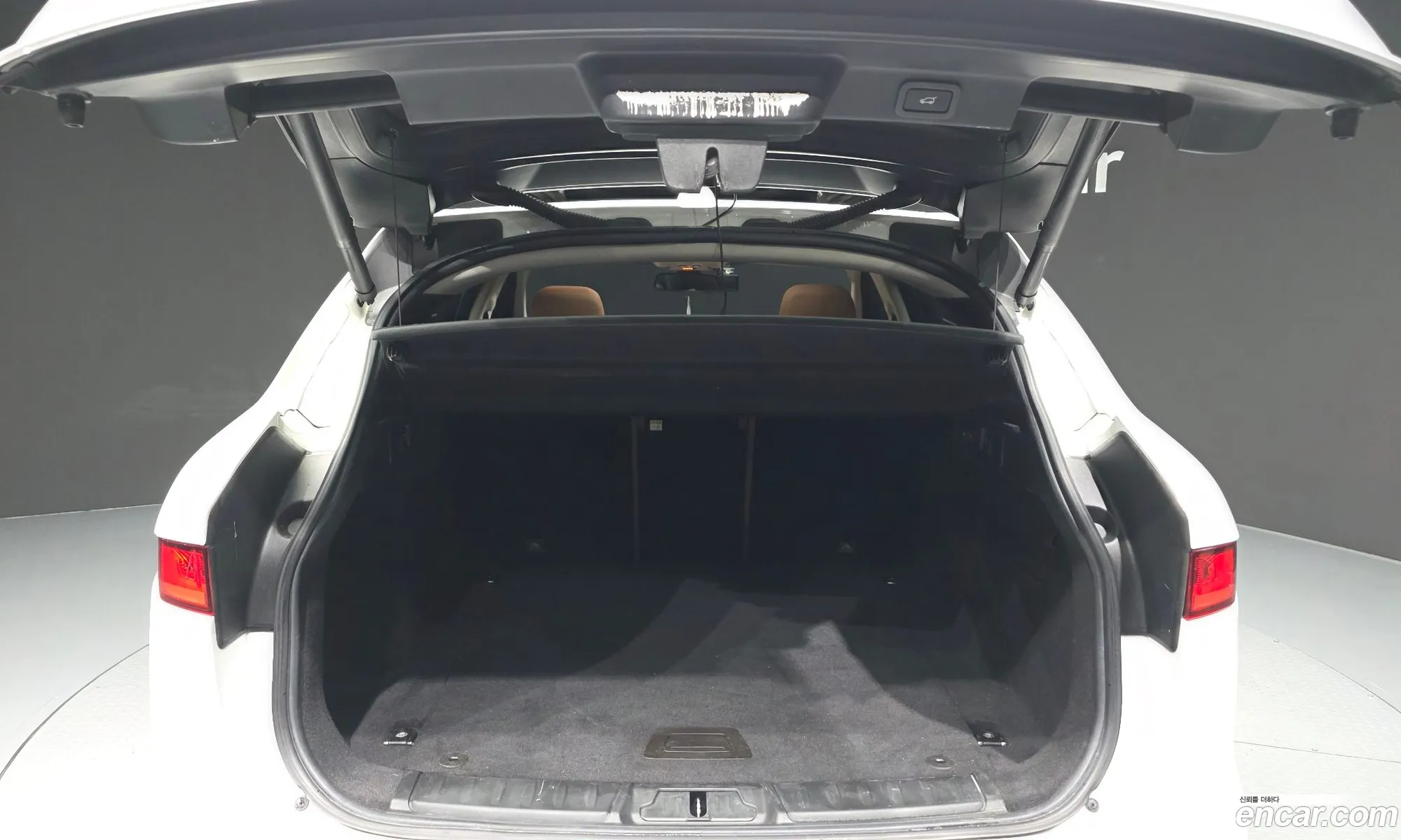 Jaguar F-Pace 2017 SADCA2BN2HA894883 — 17