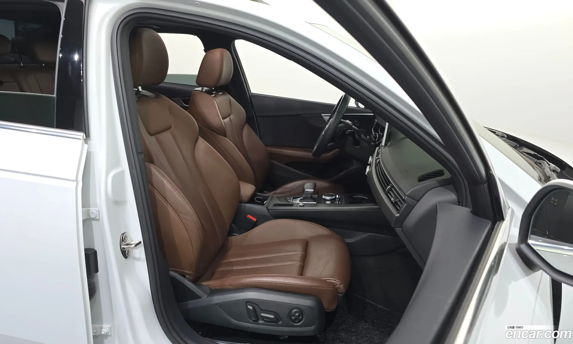 Audi A4 2019 WAUZZZF49KA121812 — 9