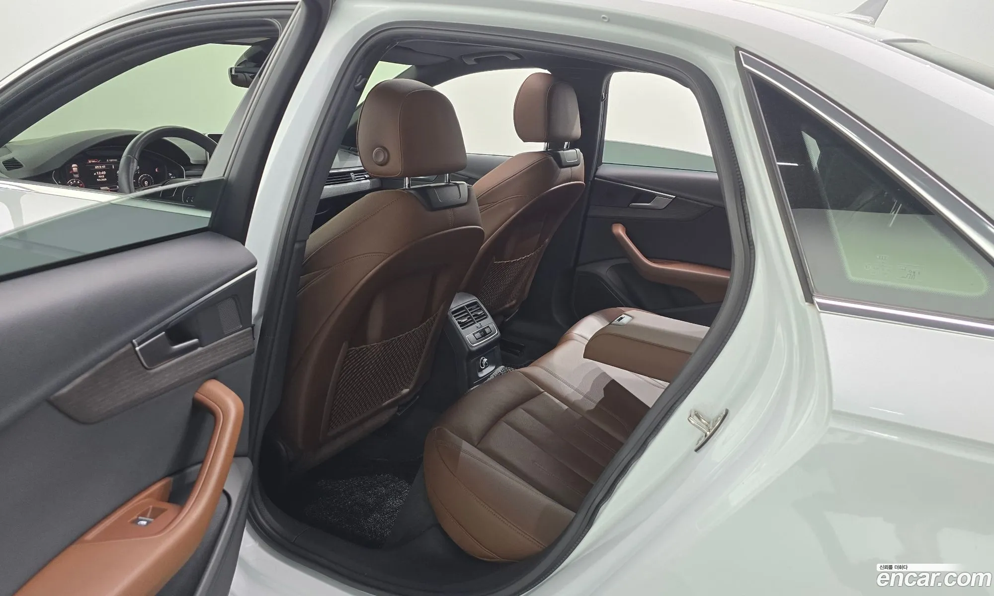 Audi A4 2019 WAUZZZF49KA121812 — 29