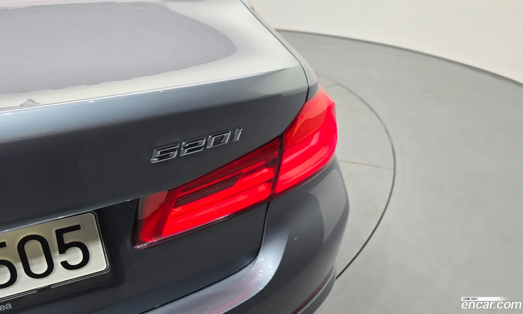 BMW 5 Series 2019 WBAJK7102KBP74843 — 7