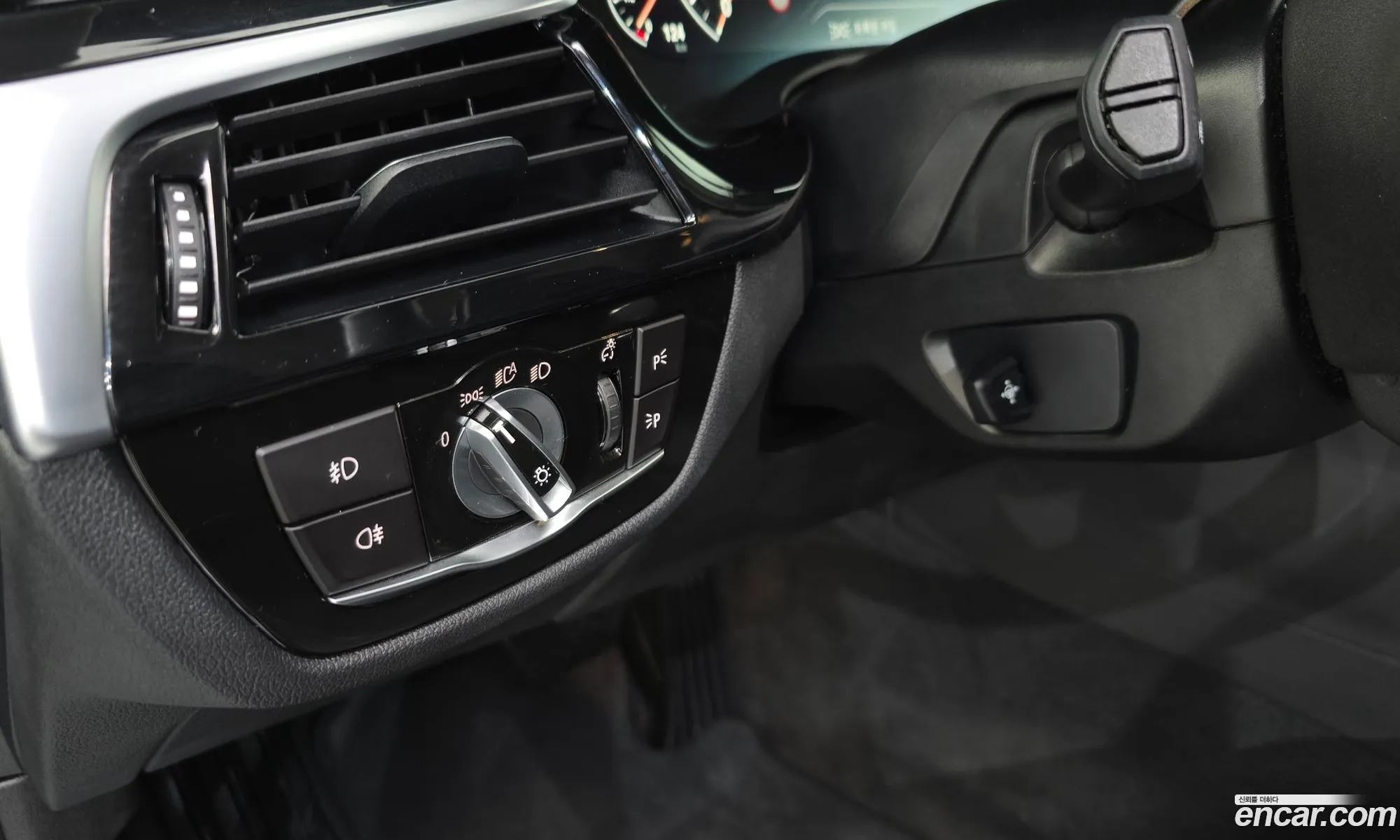 BMW 5 Series 2019 WBAJK7102KBP74843 — 13