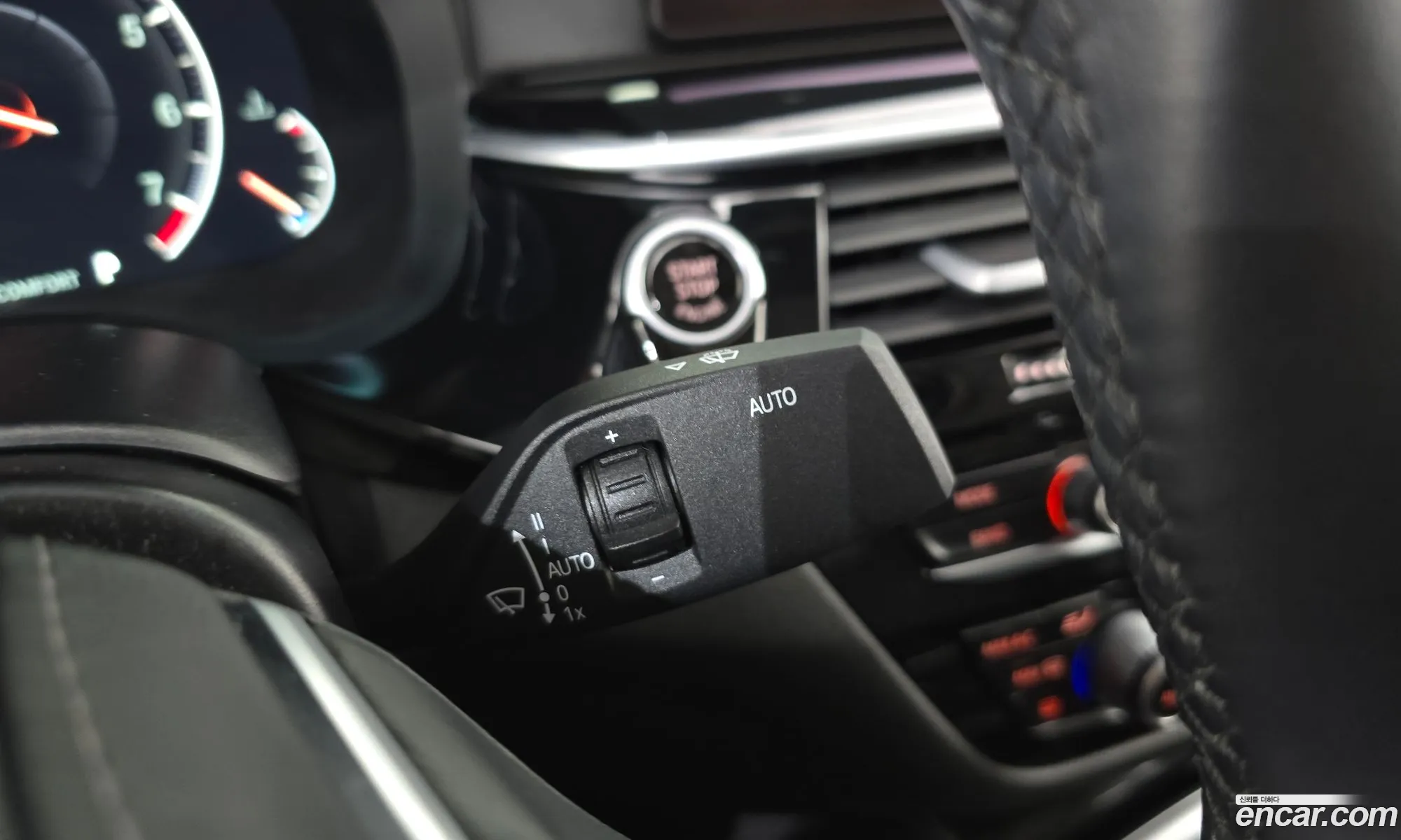 BMW 5 Series 2019 WBAJK7102KBP74843 — 24