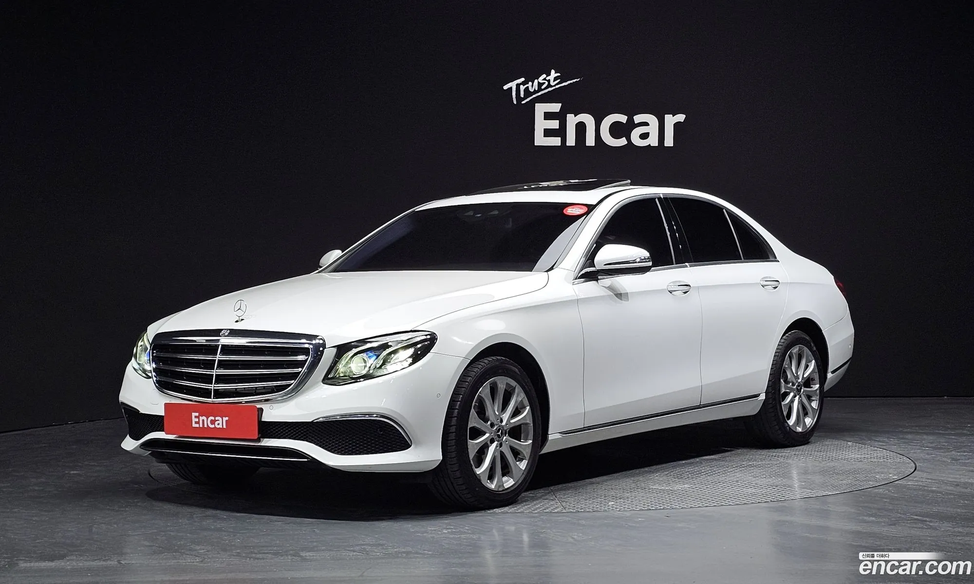 Mercedes-Benz E-Class W213 2017 WDDZF0FBXJA318580 — 8