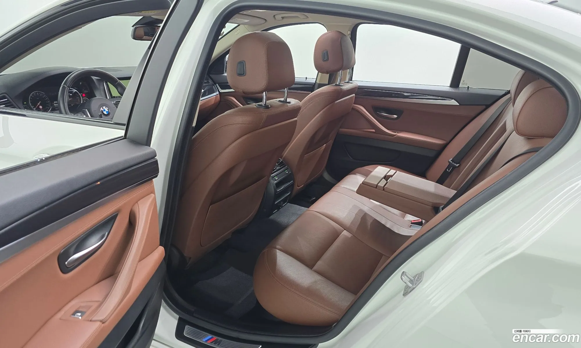 BMW 5 Series 2016 WBA5E5107GG207101 — 12