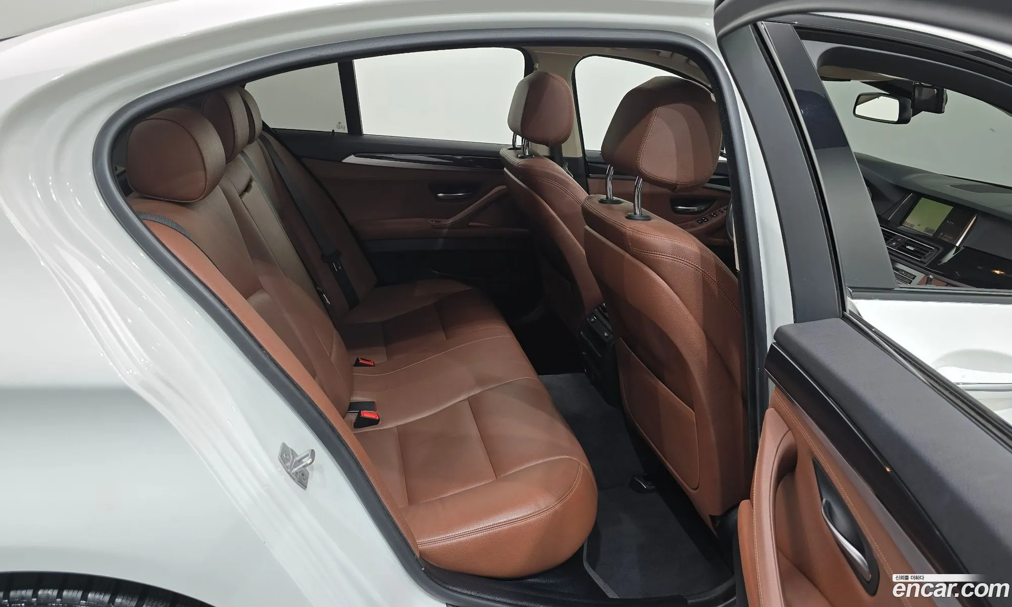 BMW 5 Series 2016 WBA5E5107GG207101 — 20