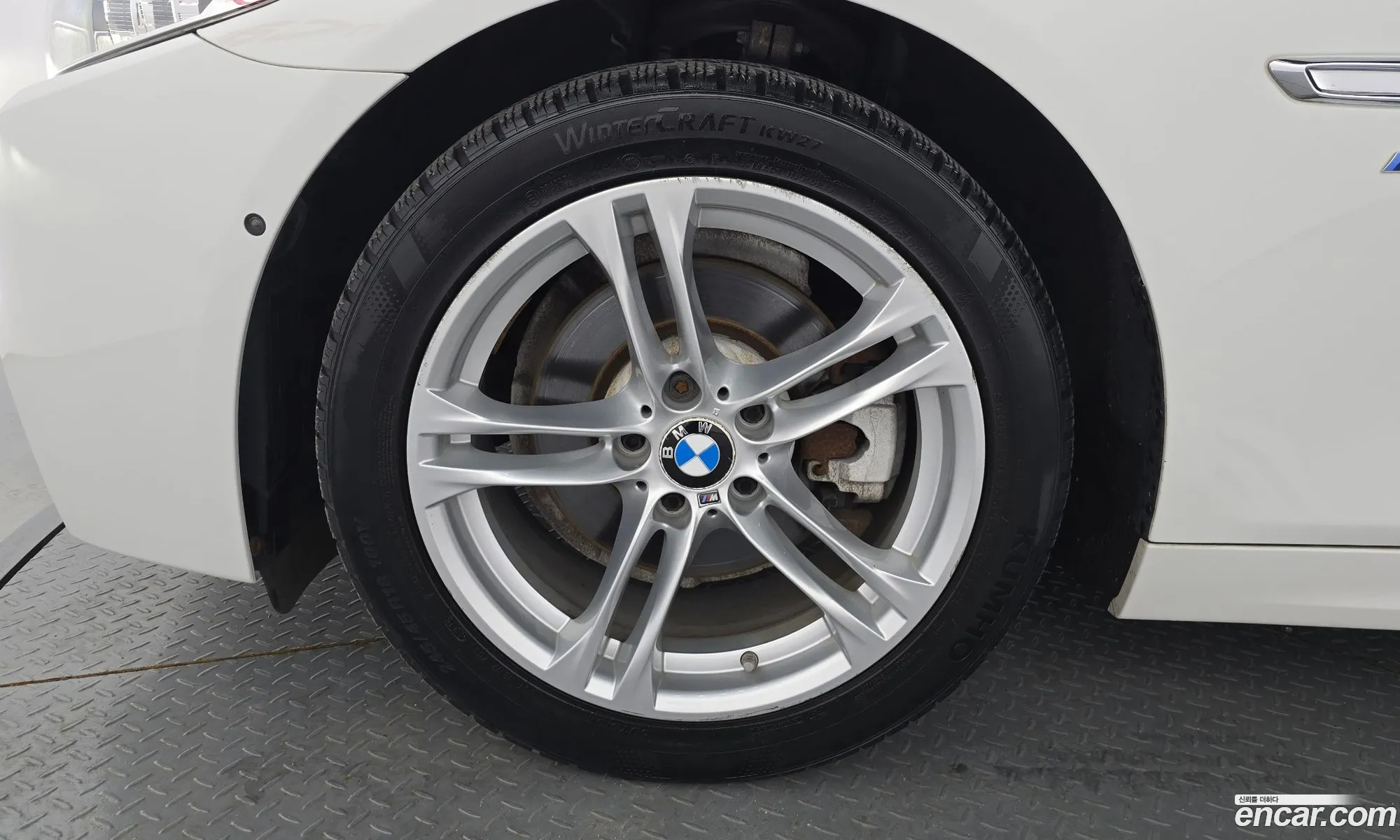 BMW 5 Series 2016 WBA5E5107GG207101 — 19