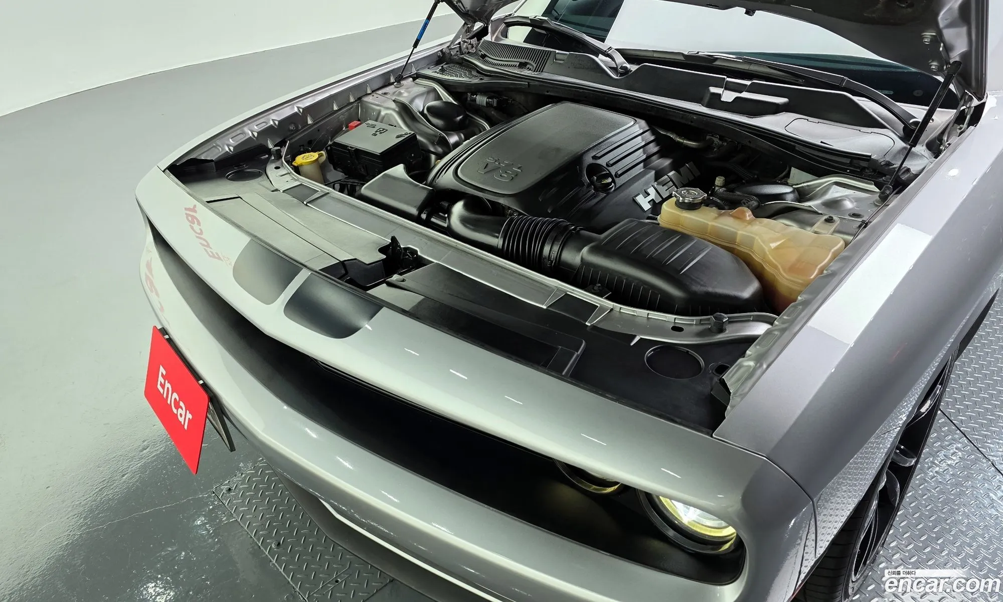 Dodge Challenger 2017 2C3CDZBT0HH656563 — 28