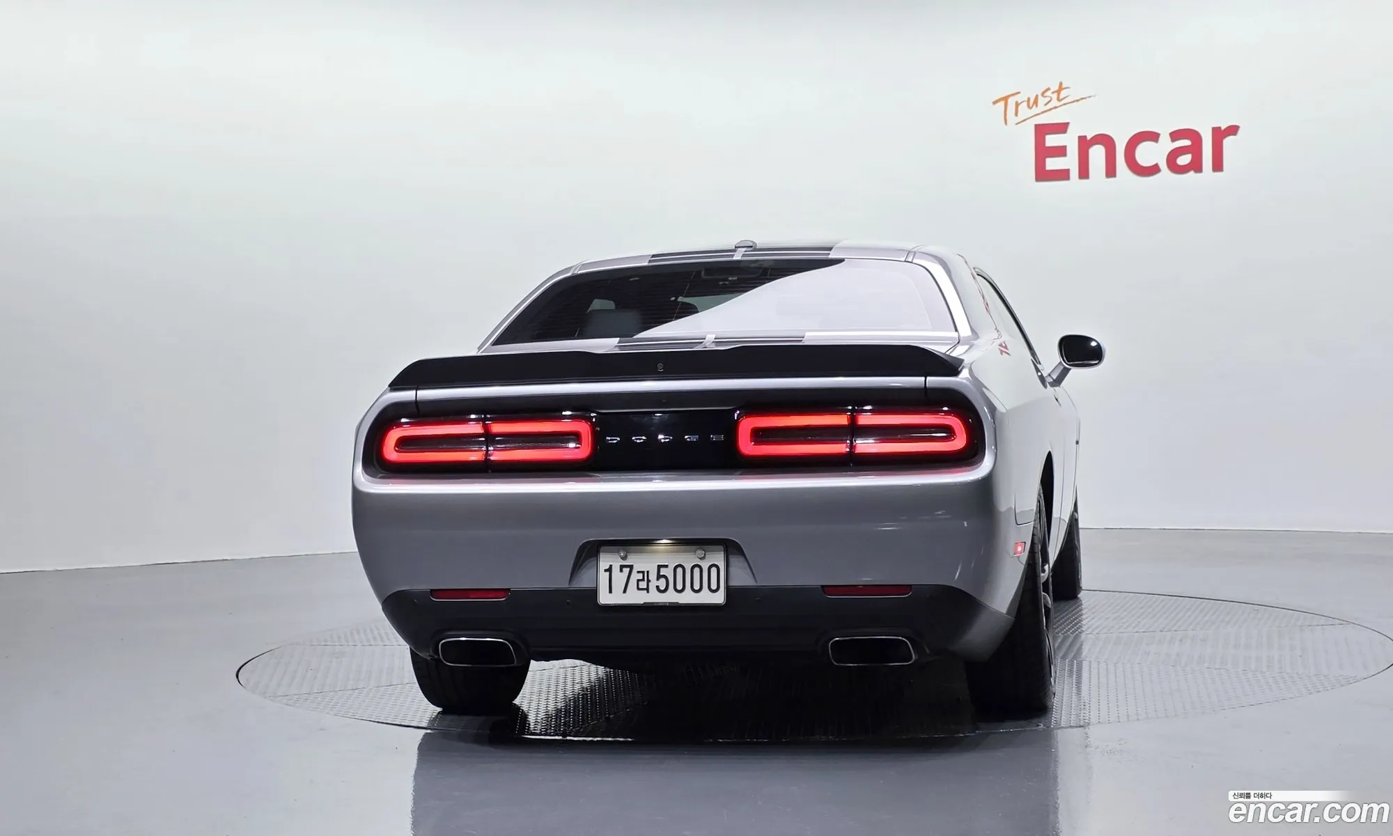 Dodge Challenger 2017 2C3CDZBT0HH656563 — 24