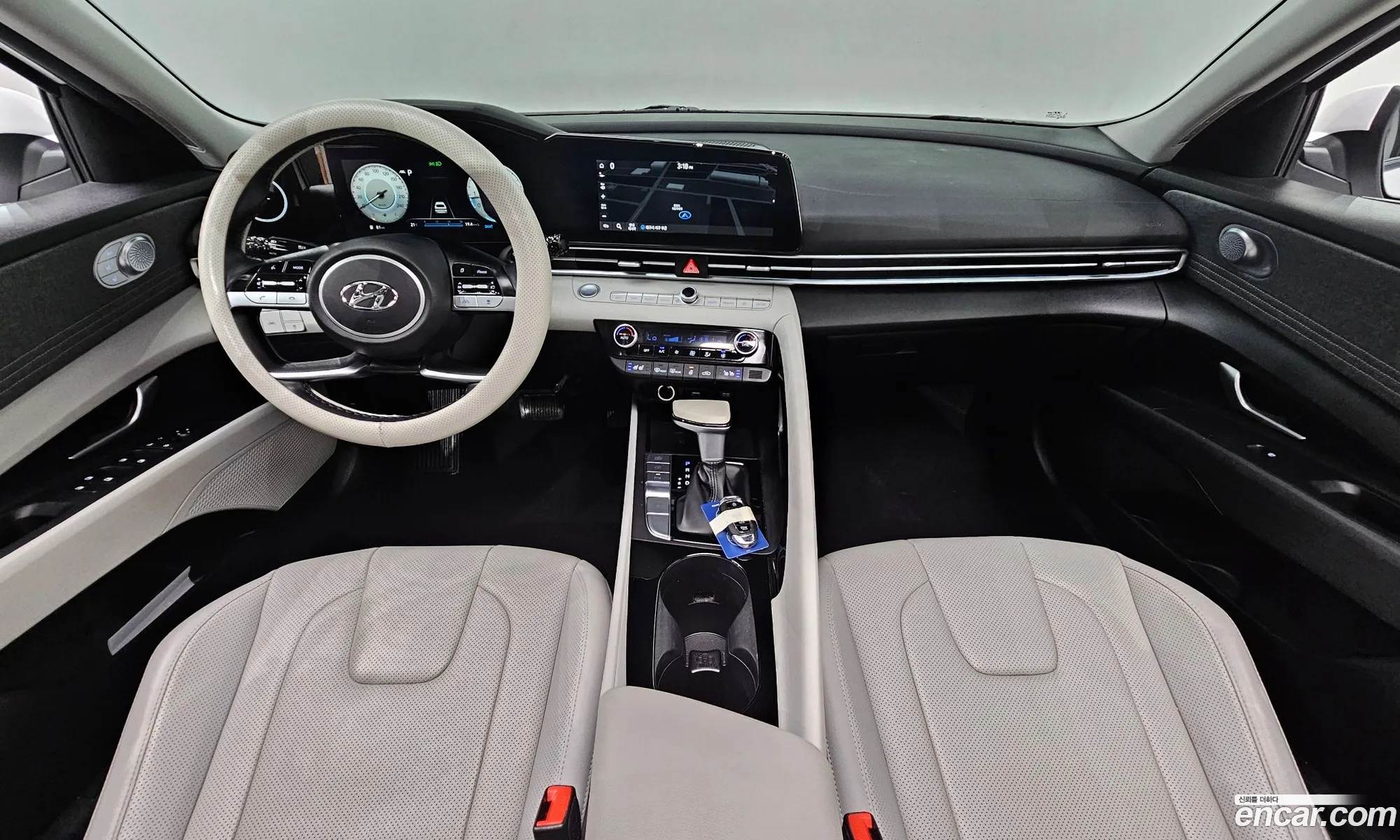 Hyundai Elantra 2021 — 3