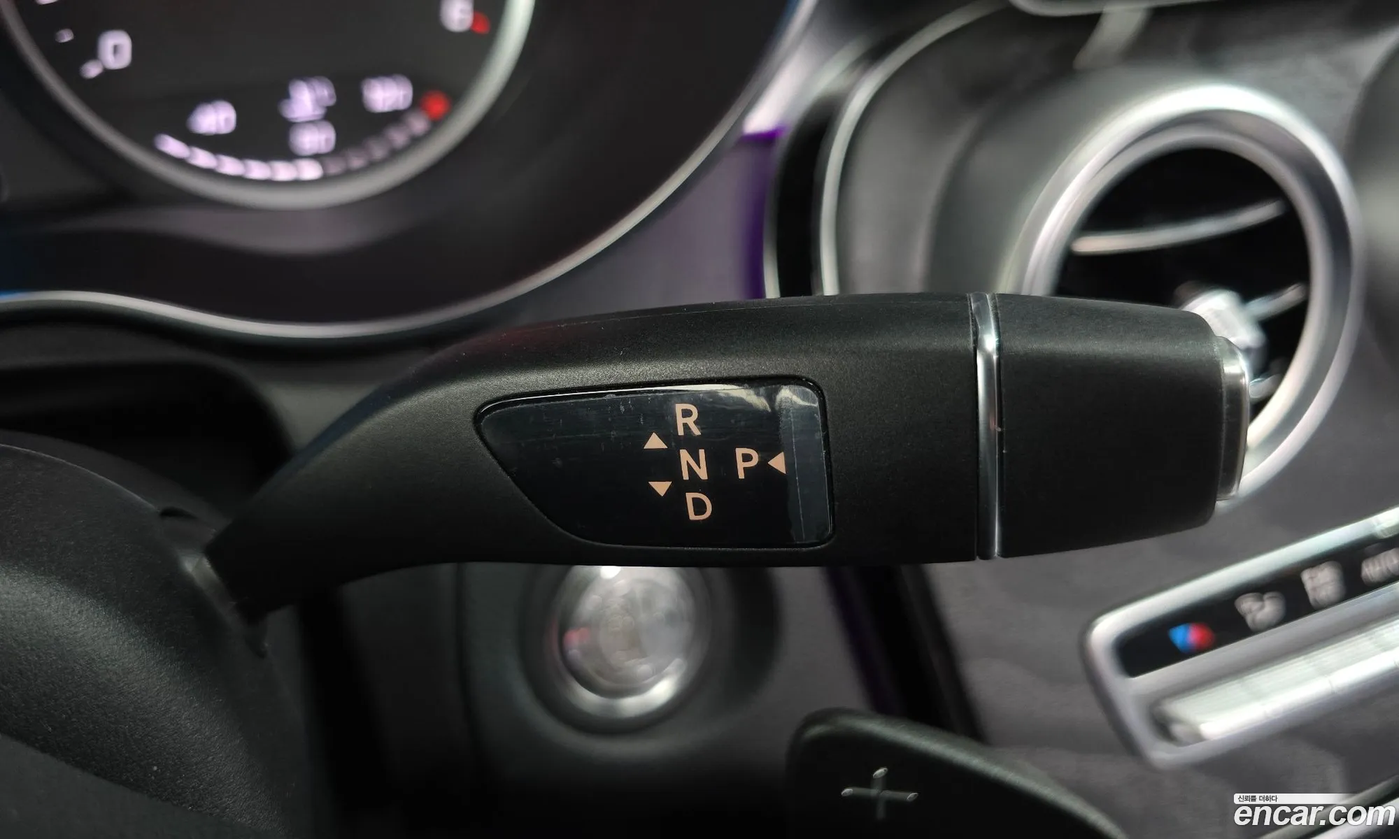 Mercedes-Benz C-Class W205 2019 — 12