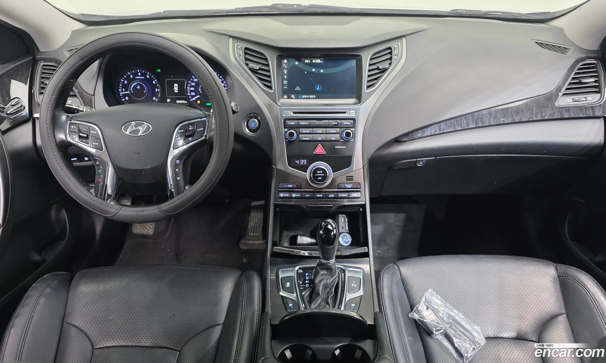 Hyundai Grandeur HG 2015 — 2