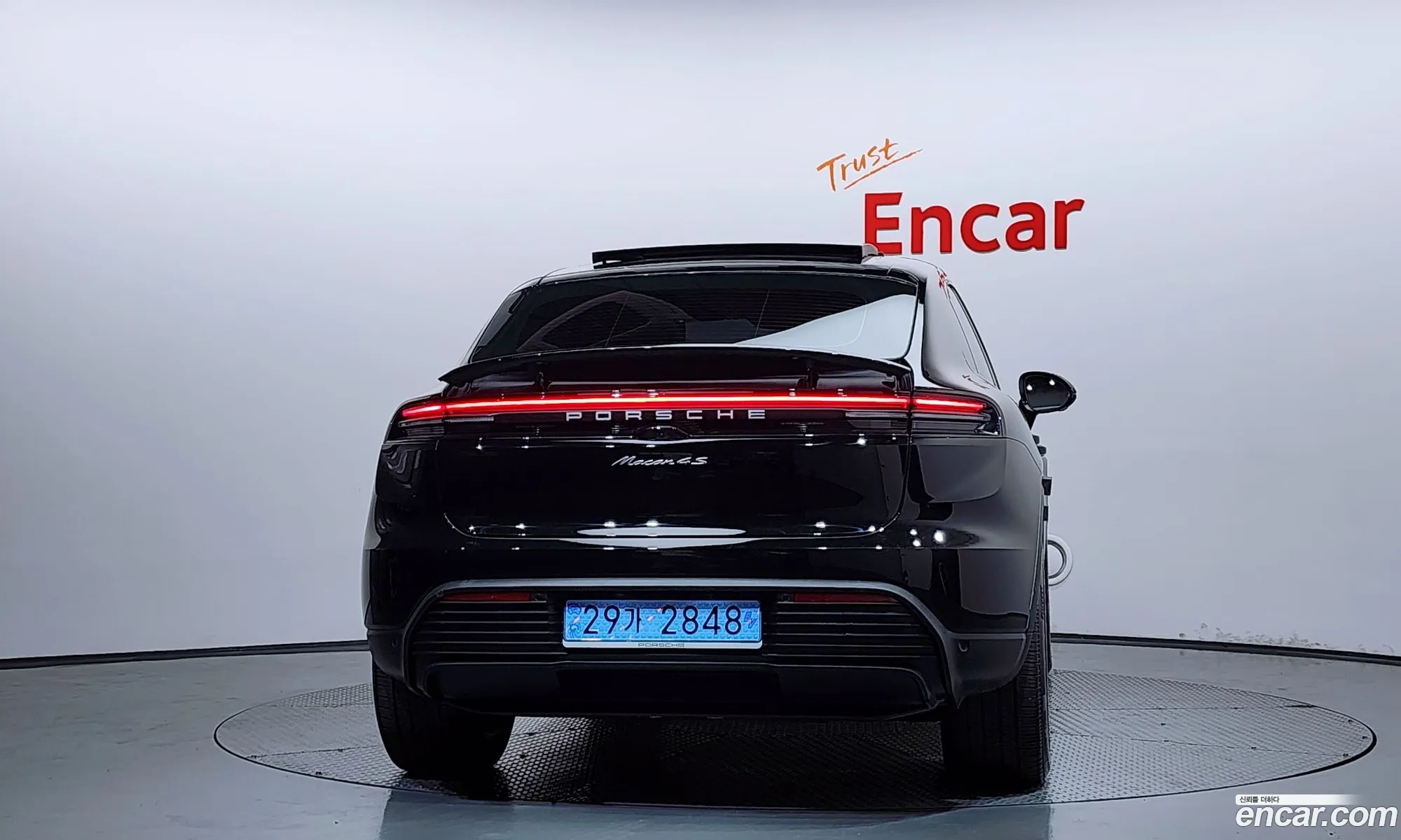 Porsche Macan EV 2025 11111111111111111 — 3