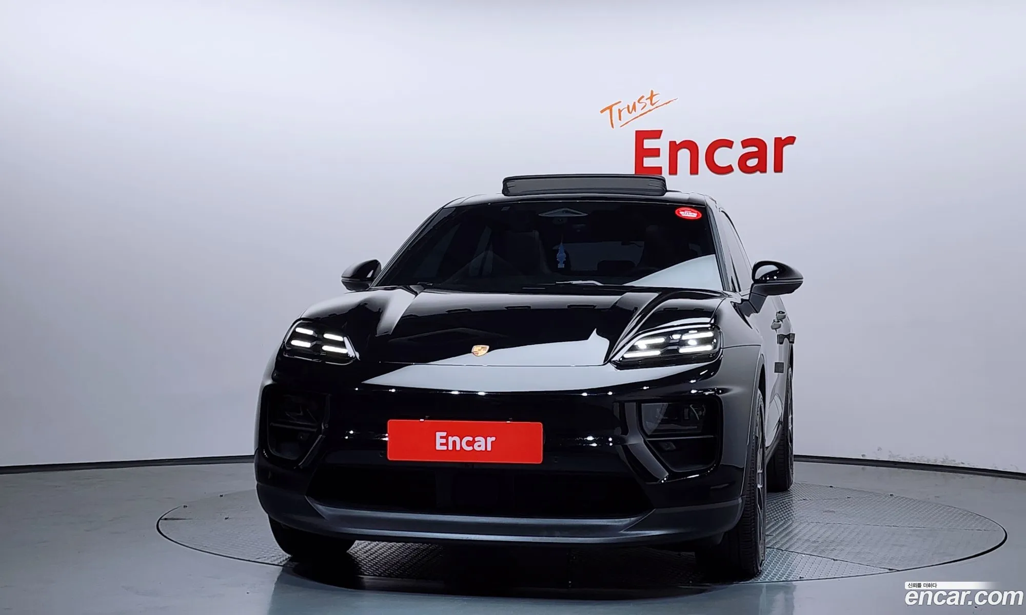 Porsche Macan EV 2025 11111111111111111 — 2
