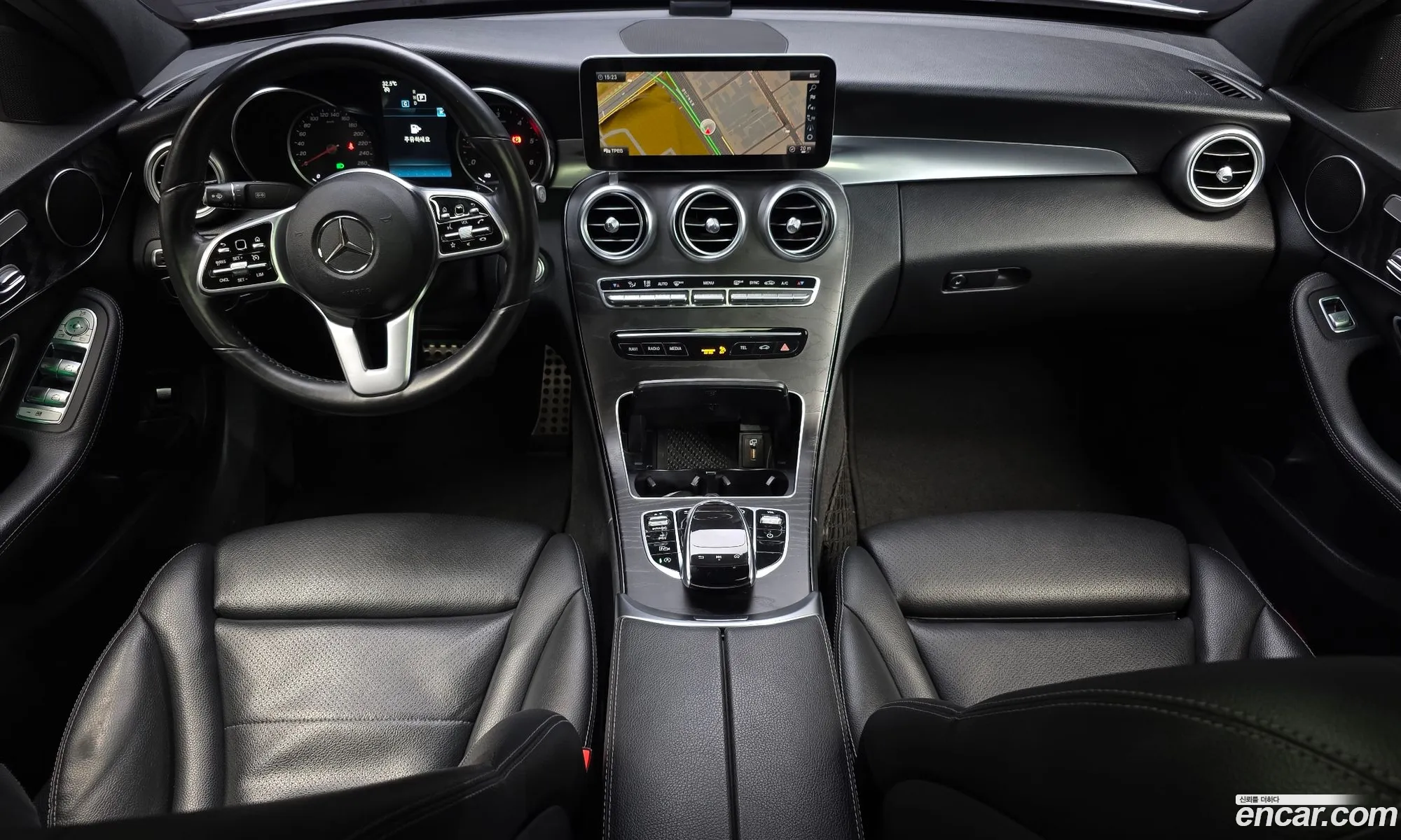 Mercedes-Benz C-Class W205 2019 — 19