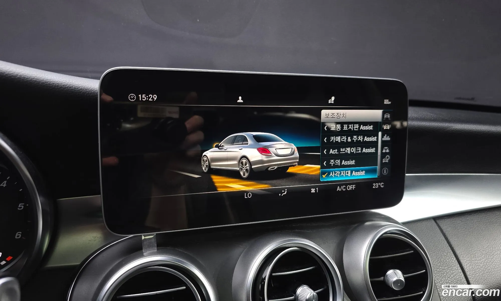 Mercedes-Benz C-Class W205 2019 — 21